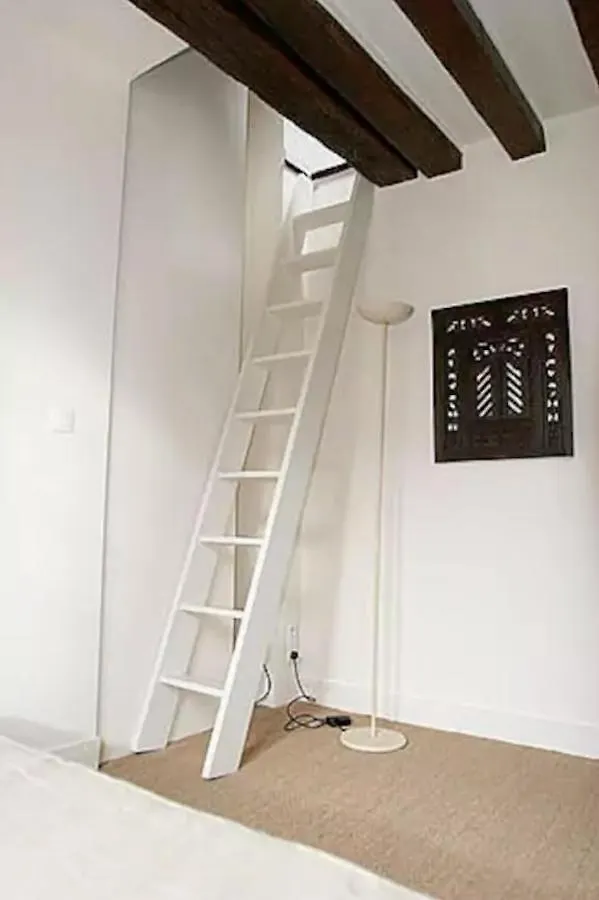 Charming Cosy Triplex In Trendy Marais